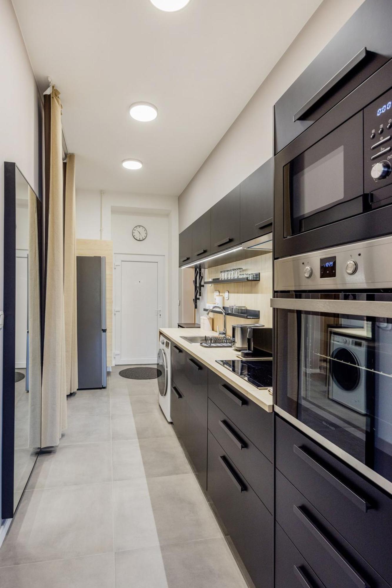 Stylish Escape Apartment *